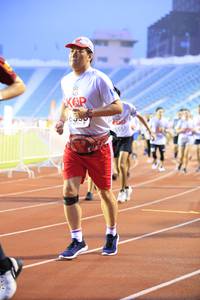 BIB: 555
                            <button type="button" onclick="openModal(5940737)" class="btn btn-primary btn-sm float-right btn-popup" data-toggle="modal" data-target=".modal-high-quality">
                        <i class="fas fa-shopping-cart"></i> Add to Cart
                    </button>
                                            <button type="button" onclick="isThisMe(5940737, true)" class="btn btn-success btn-sm float-right btn-popup btn-isme hidden" data-toggle="tooltip" data-placement="bottom" title="นี่คือรูปของคุณใช่ไหม คลิกที่นี่เพื่อเอาเข้าอัลบั้ม">
                        <i class="fas fa-plus"></i> Add to album
                    </button>
                    <button type="button" onclick="isThisMe(5940737, false)" class="btn btn-warning btn-sm float-right btn-popup btn-isnotme hidden">
                        <i class="fas fa-ban"></i> Remove from album
                    </button>