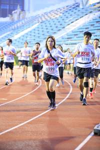 BIB: 8198, 8199
                            <button type="button" onclick="openModal(5942813)" class="btn btn-primary btn-sm float-right btn-popup" data-toggle="modal" data-target=".modal-high-quality">
                        <i class="fas fa-shopping-cart"></i> Add to Cart
                    </button>
                                            <button type="button" onclick="isThisMe(5942813, true)" class="btn btn-success btn-sm float-right btn-popup btn-isme hidden" data-toggle="tooltip" data-placement="bottom" title="นี่คือรูปของคุณใช่ไหม คลิกที่นี่เพื่อเอาเข้าอัลบั้ม">
                        <i class="fas fa-plus"></i> Add to album
                    </button>
                    <button type="button" onclick="isThisMe(5942813, false)" class="btn btn-warning btn-sm float-right btn-popup btn-isnotme hidden">
                        <i class="fas fa-ban"></i> Remove from album
                    </button>