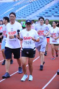 BIB: 706, 1536, 7525
                            <button type="button" onclick="openModal(5950641)" class="btn btn-primary btn-sm float-right btn-popup" data-toggle="modal" data-target=".modal-high-quality">
                        <i class="fas fa-shopping-cart"></i> Add to Cart
                    </button>
                                            <button type="button" onclick="isThisMe(5950641, true)" class="btn btn-success btn-sm float-right btn-popup btn-isme hidden" data-toggle="tooltip" data-placement="bottom" title="นี่คือรูปของคุณใช่ไหม คลิกที่นี่เพื่อเอาเข้าอัลบั้ม">
                        <i class="fas fa-plus"></i> Add to album
                    </button>
                    <button type="button" onclick="isThisMe(5950641, false)" class="btn btn-warning btn-sm float-right btn-popup btn-isnotme hidden">
                        <i class="fas fa-ban"></i> Remove from album
                    </button>