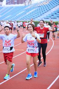 BIB: 977, 8193, 8192
                            <button type="button" onclick="openModal(5968634)" class="btn btn-primary btn-sm float-right btn-popup" data-toggle="modal" data-target=".modal-high-quality">
                        <i class="fas fa-shopping-cart"></i> Add to Cart
                    </button>
                                            <button type="button" onclick="isThisMe(5968634, true)" class="btn btn-success btn-sm float-right btn-popup btn-isme hidden" data-toggle="tooltip" data-placement="bottom" title="นี่คือรูปของคุณใช่ไหม คลิกที่นี่เพื่อเอาเข้าอัลบั้ม">
                        <i class="fas fa-plus"></i> Add to album
                    </button>
                    <button type="button" onclick="isThisMe(5968634, false)" class="btn btn-warning btn-sm float-right btn-popup btn-isnotme hidden">
                        <i class="fas fa-ban"></i> Remove from album
                    </button>