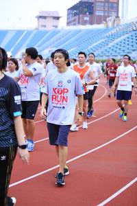 BIB: 201
                            <button type="button" onclick="openModal(5970109)" class="btn btn-primary btn-sm float-right btn-popup" data-toggle="modal" data-target=".modal-high-quality">
                        <i class="fas fa-shopping-cart"></i> Add to Cart
                    </button>
                                            <button type="button" onclick="isThisMe(5970109, true)" class="btn btn-success btn-sm float-right btn-popup btn-isme hidden" data-toggle="tooltip" data-placement="bottom" title="นี่คือรูปของคุณใช่ไหม คลิกที่นี่เพื่อเอาเข้าอัลบั้ม">
                        <i class="fas fa-plus"></i> Add to album
                    </button>
                    <button type="button" onclick="isThisMe(5970109, false)" class="btn btn-warning btn-sm float-right btn-popup btn-isnotme hidden">
                        <i class="fas fa-ban"></i> Remove from album
                    </button>