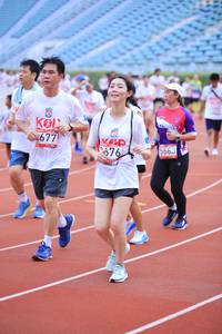 BIB: 677, 676, 5663
                            <button type="button" onclick="openModal(5977215)" class="btn btn-primary btn-sm float-right btn-popup" data-toggle="modal" data-target=".modal-high-quality">
                        <i class="fas fa-shopping-cart"></i> Add to Cart
                    </button>
                                            <button type="button" onclick="isThisMe(5977215, true)" class="btn btn-success btn-sm float-right btn-popup btn-isme hidden" data-toggle="tooltip" data-placement="bottom" title="นี่คือรูปของคุณใช่ไหม คลิกที่นี่เพื่อเอาเข้าอัลบั้ม">
                        <i class="fas fa-plus"></i> Add to album
                    </button>
                    <button type="button" onclick="isThisMe(5977215, false)" class="btn btn-warning btn-sm float-right btn-popup btn-isnotme hidden">
                        <i class="fas fa-ban"></i> Remove from album
                    </button>