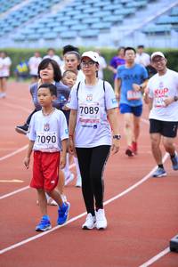 BIB: 149, 7089, 7090, 2018
                            <button type="button" onclick="openModal(5975892)" class="btn btn-primary btn-sm float-right btn-popup" data-toggle="modal" data-target=".modal-high-quality">
                        <i class="fas fa-shopping-cart"></i> Add to Cart
                    </button>
                                            <button type="button" onclick="isThisMe(5975892, true)" class="btn btn-success btn-sm float-right btn-popup btn-isme hidden" data-toggle="tooltip" data-placement="bottom" title="นี่คือรูปของคุณใช่ไหม คลิกที่นี่เพื่อเอาเข้าอัลบั้ม">
                        <i class="fas fa-plus"></i> Add to album
                    </button>
                    <button type="button" onclick="isThisMe(5975892, false)" class="btn btn-warning btn-sm float-right btn-popup btn-isnotme hidden">
                        <i class="fas fa-ban"></i> Remove from album
                    </button>