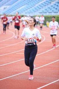 BIB: 4145
                            <button type="button" onclick="openModal(5976788)" class="btn btn-primary btn-sm float-right btn-popup" data-toggle="modal" data-target=".modal-high-quality">
                        <i class="fas fa-shopping-cart"></i> Add to Cart
                    </button>
                                            <button type="button" onclick="isThisMe(5976788, true)" class="btn btn-success btn-sm float-right btn-popup btn-isme hidden" data-toggle="tooltip" data-placement="bottom" title="นี่คือรูปของคุณใช่ไหม คลิกที่นี่เพื่อเอาเข้าอัลบั้ม">
                        <i class="fas fa-plus"></i> Add to album
                    </button>
                    <button type="button" onclick="isThisMe(5976788, false)" class="btn btn-warning btn-sm float-right btn-popup btn-isnotme hidden">
                        <i class="fas fa-ban"></i> Remove from album
                    </button>