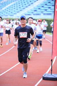 BIB: 4125
                            <button type="button" onclick="openModal(5967913)" class="btn btn-primary btn-sm float-right btn-popup" data-toggle="modal" data-target=".modal-high-quality">
                        <i class="fas fa-shopping-cart"></i> Add to Cart
                    </button>
                                            <button type="button" onclick="isThisMe(5967913, true)" class="btn btn-success btn-sm float-right btn-popup btn-isme hidden" data-toggle="tooltip" data-placement="bottom" title="นี่คือรูปของคุณใช่ไหม คลิกที่นี่เพื่อเอาเข้าอัลบั้ม">
                        <i class="fas fa-plus"></i> Add to album
                    </button>
                    <button type="button" onclick="isThisMe(5967913, false)" class="btn btn-warning btn-sm float-right btn-popup btn-isnotme hidden">
                        <i class="fas fa-ban"></i> Remove from album
                    </button>