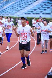 BIB: 7004, 6269, 201, 5410
                            <button type="button" onclick="openModal(5968355)" class="btn btn-primary btn-sm float-right btn-popup" data-toggle="modal" data-target=".modal-high-quality">
                        <i class="fas fa-shopping-cart"></i> Add to Cart
                    </button>
                                            <button type="button" onclick="isThisMe(5968355, true)" class="btn btn-success btn-sm float-right btn-popup btn-isme hidden" data-toggle="tooltip" data-placement="bottom" title="นี่คือรูปของคุณใช่ไหม คลิกที่นี่เพื่อเอาเข้าอัลบั้ม">
                        <i class="fas fa-plus"></i> Add to album
                    </button>
                    <button type="button" onclick="isThisMe(5968355, false)" class="btn btn-warning btn-sm float-right btn-popup btn-isnotme hidden">
                        <i class="fas fa-ban"></i> Remove from album
                    </button>