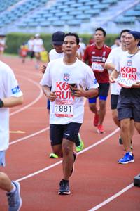 BIB: 455, 1881, 678, 2010
                            <button type="button" onclick="openModal(5974851)" class="btn btn-primary btn-sm float-right btn-popup" data-toggle="modal" data-target=".modal-high-quality">
                        <i class="fas fa-shopping-cart"></i> Add to Cart
                    </button>
                                            <button type="button" onclick="isThisMe(5974851, true)" class="btn btn-success btn-sm float-right btn-popup btn-isme hidden" data-toggle="tooltip" data-placement="bottom" title="นี่คือรูปของคุณใช่ไหม คลิกที่นี่เพื่อเอาเข้าอัลบั้ม">
                        <i class="fas fa-plus"></i> Add to album
                    </button>
                    <button type="button" onclick="isThisMe(5974851, false)" class="btn btn-warning btn-sm float-right btn-popup btn-isnotme hidden">
                        <i class="fas fa-ban"></i> Remove from album
                    </button>