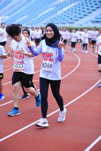 BIB: 201, 8268, 1033
                            <button type="button" onclick="openModal(5968028)" class="btn btn-primary btn-sm float-right btn-popup" data-toggle="modal" data-target=".modal-high-quality">
                        <i class="fas fa-shopping-cart"></i> Add to Cart
                    </button>
                                            <button type="button" onclick="isThisMe(5968028, true)" class="btn btn-success btn-sm float-right btn-popup btn-isme hidden" data-toggle="tooltip" data-placement="bottom" title="นี่คือรูปของคุณใช่ไหม คลิกที่นี่เพื่อเอาเข้าอัลบั้ม">
                        <i class="fas fa-plus"></i> Add to album
                    </button>
                    <button type="button" onclick="isThisMe(5968028, false)" class="btn btn-warning btn-sm float-right btn-popup btn-isnotme hidden">
                        <i class="fas fa-ban"></i> Remove from album
                    </button>