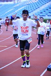 BIB: 5202, 2019, 258
                            <button type="button" onclick="openModal(5945525)" class="btn btn-primary btn-sm float-right btn-popup" data-toggle="modal" data-target=".modal-high-quality">
                        <i class="fas fa-shopping-cart"></i> Add to Cart
                    </button>
                                            <button type="button" onclick="isThisMe(5945525, true)" class="btn btn-success btn-sm float-right btn-popup btn-isme hidden" data-toggle="tooltip" data-placement="bottom" title="นี่คือรูปของคุณใช่ไหม คลิกที่นี่เพื่อเอาเข้าอัลบั้ม">
                        <i class="fas fa-plus"></i> Add to album
                    </button>
                    <button type="button" onclick="isThisMe(5945525, false)" class="btn btn-warning btn-sm float-right btn-popup btn-isnotme hidden">
                        <i class="fas fa-ban"></i> Remove from album
                    </button>