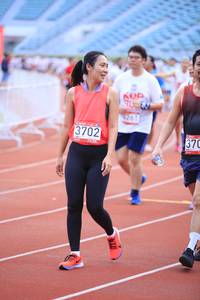 BIB: 261, 3702, 370
                            <button type="button" onclick="openModal(5977120)" class="btn btn-primary btn-sm float-right btn-popup" data-toggle="modal" data-target=".modal-high-quality">
                        <i class="fas fa-shopping-cart"></i> Add to Cart
                    </button>
                                            <button type="button" onclick="isThisMe(5977120, true)" class="btn btn-success btn-sm float-right btn-popup btn-isme hidden" data-toggle="tooltip" data-placement="bottom" title="นี่คือรูปของคุณใช่ไหม คลิกที่นี่เพื่อเอาเข้าอัลบั้ม">
                        <i class="fas fa-plus"></i> Add to album
                    </button>
                    <button type="button" onclick="isThisMe(5977120, false)" class="btn btn-warning btn-sm float-right btn-popup btn-isnotme hidden">
                        <i class="fas fa-ban"></i> Remove from album
                    </button>