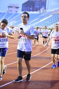 BIB: 6971, 433, 9682
                            <button type="button" onclick="openModal(5944303)" class="btn btn-primary btn-sm float-right btn-popup" data-toggle="modal" data-target=".modal-high-quality">
                        <i class="fas fa-shopping-cart"></i> Add to Cart
                    </button>
                                            <button type="button" onclick="isThisMe(5944303, true)" class="btn btn-success btn-sm float-right btn-popup btn-isme hidden" data-toggle="tooltip" data-placement="bottom" title="นี่คือรูปของคุณใช่ไหม คลิกที่นี่เพื่อเอาเข้าอัลบั้ม">
                        <i class="fas fa-plus"></i> Add to album
                    </button>
                    <button type="button" onclick="isThisMe(5944303, false)" class="btn btn-warning btn-sm float-right btn-popup btn-isnotme hidden">
                        <i class="fas fa-ban"></i> Remove from album
                    </button>