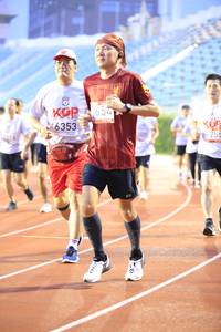 BIB: 654, 6353
                            <button type="button" onclick="openModal(5940738)" class="btn btn-primary btn-sm float-right btn-popup" data-toggle="modal" data-target=".modal-high-quality">
                        <i class="fas fa-shopping-cart"></i> Add to Cart
                    </button>
                                            <button type="button" onclick="isThisMe(5940738, true)" class="btn btn-success btn-sm float-right btn-popup btn-isme hidden" data-toggle="tooltip" data-placement="bottom" title="นี่คือรูปของคุณใช่ไหม คลิกที่นี่เพื่อเอาเข้าอัลบั้ม">
                        <i class="fas fa-plus"></i> Add to album
                    </button>
                    <button type="button" onclick="isThisMe(5940738, false)" class="btn btn-warning btn-sm float-right btn-popup btn-isnotme hidden">
                        <i class="fas fa-ban"></i> Remove from album
                    </button>