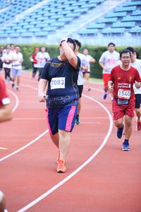 BIB: 7083, 1540
                            <button type="button" onclick="openModal(5968553)" class="btn btn-primary btn-sm float-right btn-popup" data-toggle="modal" data-target=".modal-high-quality">
                        <i class="fas fa-shopping-cart"></i> Add to Cart
                    </button>
                                            <button type="button" onclick="isThisMe(5968553, true)" class="btn btn-success btn-sm float-right btn-popup btn-isme hidden" data-toggle="tooltip" data-placement="bottom" title="นี่คือรูปของคุณใช่ไหม คลิกที่นี่เพื่อเอาเข้าอัลบั้ม">
                        <i class="fas fa-plus"></i> Add to album
                    </button>
                    <button type="button" onclick="isThisMe(5968553, false)" class="btn btn-warning btn-sm float-right btn-popup btn-isnotme hidden">
                        <i class="fas fa-ban"></i> Remove from album
                    </button>