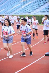 BIB: 7492, 7561, 
                            <button type="button" onclick="openModal(5970871)" class="btn btn-primary btn-sm float-right btn-popup" data-toggle="modal" data-target=".modal-high-quality">
                        <i class="fas fa-shopping-cart"></i> Add to Cart
                    </button>
                                            <button type="button" onclick="isThisMe(5970871, true)" class="btn btn-success btn-sm float-right btn-popup btn-isme hidden" data-toggle="tooltip" data-placement="bottom" title="นี่คือรูปของคุณใช่ไหม คลิกที่นี่เพื่อเอาเข้าอัลบั้ม">
                        <i class="fas fa-plus"></i> Add to album
                    </button>
                    <button type="button" onclick="isThisMe(5970871, false)" class="btn btn-warning btn-sm float-right btn-popup btn-isnotme hidden">
                        <i class="fas fa-ban"></i> Remove from album
                    </button>