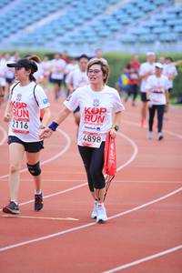 BIB: 2116, 4898
                            <button type="button" onclick="openModal(5977345)" class="btn btn-primary btn-sm float-right btn-popup" data-toggle="modal" data-target=".modal-high-quality">
                        <i class="fas fa-shopping-cart"></i> Add to Cart
                    </button>
                                            <button type="button" onclick="isThisMe(5977345, true)" class="btn btn-success btn-sm float-right btn-popup btn-isme hidden" data-toggle="tooltip" data-placement="bottom" title="นี่คือรูปของคุณใช่ไหม คลิกที่นี่เพื่อเอาเข้าอัลบั้ม">
                        <i class="fas fa-plus"></i> Add to album
                    </button>
                    <button type="button" onclick="isThisMe(5977345, false)" class="btn btn-warning btn-sm float-right btn-popup btn-isnotme hidden">
                        <i class="fas fa-ban"></i> Remove from album
                    </button>