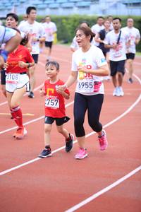 BIB: 3108, 6955, 757
                            <button type="button" onclick="openModal(5974997)" class="btn btn-primary btn-sm float-right btn-popup" data-toggle="modal" data-target=".modal-high-quality">
                        <i class="fas fa-shopping-cart"></i> Add to Cart
                    </button>
                                            <button type="button" onclick="isThisMe(5974997, true)" class="btn btn-success btn-sm float-right btn-popup btn-isme hidden" data-toggle="tooltip" data-placement="bottom" title="นี่คือรูปของคุณใช่ไหม คลิกที่นี่เพื่อเอาเข้าอัลบั้ม">
                        <i class="fas fa-plus"></i> Add to album
                    </button>
                    <button type="button" onclick="isThisMe(5974997, false)" class="btn btn-warning btn-sm float-right btn-popup btn-isnotme hidden">
                        <i class="fas fa-ban"></i> Remove from album
                    </button>