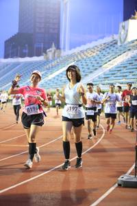 BIB: 3197, 8196
                            <button type="button" onclick="openModal(5939185)" class="btn btn-primary btn-sm float-right btn-popup" data-toggle="modal" data-target=".modal-high-quality">
                        <i class="fas fa-shopping-cart"></i> Add to Cart
                    </button>
                                            <button type="button" onclick="isThisMe(5939185, true)" class="btn btn-success btn-sm float-right btn-popup btn-isme hidden" data-toggle="tooltip" data-placement="bottom" title="นี่คือรูปของคุณใช่ไหม คลิกที่นี่เพื่อเอาเข้าอัลบั้ม">
                        <i class="fas fa-plus"></i> Add to album
                    </button>
                    <button type="button" onclick="isThisMe(5939185, false)" class="btn btn-warning btn-sm float-right btn-popup btn-isnotme hidden">
                        <i class="fas fa-ban"></i> Remove from album
                    </button>