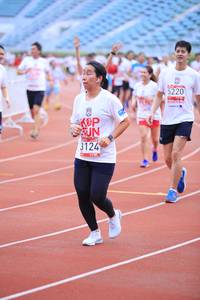 BIB: 5220, 3124, 
                            <button type="button" onclick="openModal(5977090)" class="btn btn-primary btn-sm float-right btn-popup" data-toggle="modal" data-target=".modal-high-quality">
                        <i class="fas fa-shopping-cart"></i> Add to Cart
                    </button>
                                            <button type="button" onclick="isThisMe(5977090, true)" class="btn btn-success btn-sm float-right btn-popup btn-isme hidden" data-toggle="tooltip" data-placement="bottom" title="นี่คือรูปของคุณใช่ไหม คลิกที่นี่เพื่อเอาเข้าอัลบั้ม">
                        <i class="fas fa-plus"></i> Add to album
                    </button>
                    <button type="button" onclick="isThisMe(5977090, false)" class="btn btn-warning btn-sm float-right btn-popup btn-isnotme hidden">
                        <i class="fas fa-ban"></i> Remove from album
                    </button>