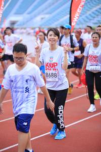 BIB: 8680, 8688
                            <button type="button" onclick="openModal(5975690)" class="btn btn-primary btn-sm float-right btn-popup" data-toggle="modal" data-target=".modal-high-quality">
                        <i class="fas fa-shopping-cart"></i> Add to Cart
                    </button>
                                            <button type="button" onclick="isThisMe(5975690, true)" class="btn btn-success btn-sm float-right btn-popup btn-isme hidden" data-toggle="tooltip" data-placement="bottom" title="นี่คือรูปของคุณใช่ไหม คลิกที่นี่เพื่อเอาเข้าอัลบั้ม">
                        <i class="fas fa-plus"></i> Add to album
                    </button>
                    <button type="button" onclick="isThisMe(5975690, false)" class="btn btn-warning btn-sm float-right btn-popup btn-isnotme hidden">
                        <i class="fas fa-ban"></i> Remove from album
                    </button>