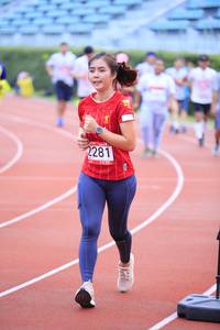 BIB: 2281
                            <button type="button" onclick="openModal(5972025)" class="btn btn-primary btn-sm float-right btn-popup" data-toggle="modal" data-target=".modal-high-quality">
                        <i class="fas fa-shopping-cart"></i> Add to Cart
                    </button>
                                            <button type="button" onclick="isThisMe(5972025, true)" class="btn btn-success btn-sm float-right btn-popup btn-isme hidden" data-toggle="tooltip" data-placement="bottom" title="นี่คือรูปของคุณใช่ไหม คลิกที่นี่เพื่อเอาเข้าอัลบั้ม">
                        <i class="fas fa-plus"></i> Add to album
                    </button>
                    <button type="button" onclick="isThisMe(5972025, false)" class="btn btn-warning btn-sm float-right btn-popup btn-isnotme hidden">
                        <i class="fas fa-ban"></i> Remove from album
                    </button>