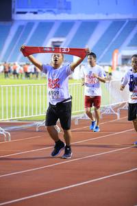 BIB: 214, 6909, 404
                            <button type="button" onclick="openModal(5944952)" class="btn btn-primary btn-sm float-right btn-popup" data-toggle="modal" data-target=".modal-high-quality">
                        <i class="fas fa-shopping-cart"></i> Add to Cart
                    </button>
                                            <button type="button" onclick="isThisMe(5944952, true)" class="btn btn-success btn-sm float-right btn-popup btn-isme hidden" data-toggle="tooltip" data-placement="bottom" title="นี่คือรูปของคุณใช่ไหม คลิกที่นี่เพื่อเอาเข้าอัลบั้ม">
                        <i class="fas fa-plus"></i> Add to album
                    </button>
                    <button type="button" onclick="isThisMe(5944952, false)" class="btn btn-warning btn-sm float-right btn-popup btn-isnotme hidden">
                        <i class="fas fa-ban"></i> Remove from album
                    </button>