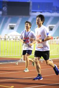 BIB: 1307, 9006
                            <button type="button" onclick="openModal(5938808)" class="btn btn-primary btn-sm float-right btn-popup" data-toggle="modal" data-target=".modal-high-quality">
                        <i class="fas fa-shopping-cart"></i> Add to Cart
                    </button>
                                            <button type="button" onclick="isThisMe(5938808, true)" class="btn btn-success btn-sm float-right btn-popup btn-isme hidden" data-toggle="tooltip" data-placement="bottom" title="นี่คือรูปของคุณใช่ไหม คลิกที่นี่เพื่อเอาเข้าอัลบั้ม">
                        <i class="fas fa-plus"></i> Add to album
                    </button>
                    <button type="button" onclick="isThisMe(5938808, false)" class="btn btn-warning btn-sm float-right btn-popup btn-isnotme hidden">
                        <i class="fas fa-ban"></i> Remove from album
                    </button>