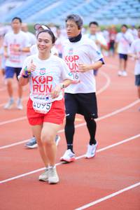 BIB: 495
                            <button type="button" onclick="openModal(5977183)" class="btn btn-primary btn-sm float-right btn-popup" data-toggle="modal" data-target=".modal-high-quality">
                        <i class="fas fa-shopping-cart"></i> Add to Cart
                    </button>
                                            <button type="button" onclick="isThisMe(5977183, true)" class="btn btn-success btn-sm float-right btn-popup btn-isme hidden" data-toggle="tooltip" data-placement="bottom" title="นี่คือรูปของคุณใช่ไหม คลิกที่นี่เพื่อเอาเข้าอัลบั้ม">
                        <i class="fas fa-plus"></i> Add to album
                    </button>
                    <button type="button" onclick="isThisMe(5977183, false)" class="btn btn-warning btn-sm float-right btn-popup btn-isnotme hidden">
                        <i class="fas fa-ban"></i> Remove from album
                    </button>