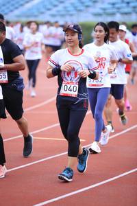 BIB: 5732
                            <button type="button" onclick="openModal(5972977)" class="btn btn-primary btn-sm float-right btn-popup" data-toggle="modal" data-target=".modal-high-quality">
                        <i class="fas fa-shopping-cart"></i> Add to Cart
                    </button>
                                            <button type="button" onclick="isThisMe(5972977, true)" class="btn btn-success btn-sm float-right btn-popup btn-isme hidden" data-toggle="tooltip" data-placement="bottom" title="นี่คือรูปของคุณใช่ไหม คลิกที่นี่เพื่อเอาเข้าอัลบั้ม">
                        <i class="fas fa-plus"></i> Add to album
                    </button>
                    <button type="button" onclick="isThisMe(5972977, false)" class="btn btn-warning btn-sm float-right btn-popup btn-isnotme hidden">
                        <i class="fas fa-ban"></i> Remove from album
                    </button>