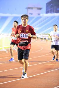 BIB: 5310, 610
                            <button type="button" onclick="openModal(5940152)" class="btn btn-primary btn-sm float-right btn-popup" data-toggle="modal" data-target=".modal-high-quality">
                        <i class="fas fa-shopping-cart"></i> Add to Cart
                    </button>
                                            <button type="button" onclick="isThisMe(5940152, true)" class="btn btn-success btn-sm float-right btn-popup btn-isme hidden" data-toggle="tooltip" data-placement="bottom" title="นี่คือรูปของคุณใช่ไหม คลิกที่นี่เพื่อเอาเข้าอัลบั้ม">
                        <i class="fas fa-plus"></i> Add to album
                    </button>
                    <button type="button" onclick="isThisMe(5940152, false)" class="btn btn-warning btn-sm float-right btn-popup btn-isnotme hidden">
                        <i class="fas fa-ban"></i> Remove from album
                    </button>