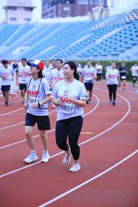 BIB: 881, 8859
                            <button type="button" onclick="openModal(5948326)" class="btn btn-primary btn-sm float-right btn-popup" data-toggle="modal" data-target=".modal-high-quality">
                        <i class="fas fa-shopping-cart"></i> Add to Cart
                    </button>
                                            <button type="button" onclick="isThisMe(5948326, true)" class="btn btn-success btn-sm float-right btn-popup btn-isme hidden" data-toggle="tooltip" data-placement="bottom" title="นี่คือรูปของคุณใช่ไหม คลิกที่นี่เพื่อเอาเข้าอัลบั้ม">
                        <i class="fas fa-plus"></i> Add to album
                    </button>
                    <button type="button" onclick="isThisMe(5948326, false)" class="btn btn-warning btn-sm float-right btn-popup btn-isnotme hidden">
                        <i class="fas fa-ban"></i> Remove from album
                    </button>