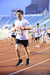 BIB: 755
                            <button type="button" onclick="openModal(5940736)" class="btn btn-primary btn-sm float-right btn-popup" data-toggle="modal" data-target=".modal-high-quality">
                        <i class="fas fa-shopping-cart"></i> Add to Cart
                    </button>
                                            <button type="button" onclick="isThisMe(5940736, true)" class="btn btn-success btn-sm float-right btn-popup btn-isme hidden" data-toggle="tooltip" data-placement="bottom" title="นี่คือรูปของคุณใช่ไหม คลิกที่นี่เพื่อเอาเข้าอัลบั้ม">
                        <i class="fas fa-plus"></i> Add to album
                    </button>
                    <button type="button" onclick="isThisMe(5940736, false)" class="btn btn-warning btn-sm float-right btn-popup btn-isnotme hidden">
                        <i class="fas fa-ban"></i> Remove from album
                    </button>