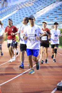 BIB: 2076, 6416, 472
                            <button type="button" onclick="openModal(5942935)" class="btn btn-primary btn-sm float-right btn-popup" data-toggle="modal" data-target=".modal-high-quality">
                        <i class="fas fa-shopping-cart"></i> Add to Cart
                    </button>
                                            <button type="button" onclick="isThisMe(5942935, true)" class="btn btn-success btn-sm float-right btn-popup btn-isme hidden" data-toggle="tooltip" data-placement="bottom" title="นี่คือรูปของคุณใช่ไหม คลิกที่นี่เพื่อเอาเข้าอัลบั้ม">
                        <i class="fas fa-plus"></i> Add to album
                    </button>
                    <button type="button" onclick="isThisMe(5942935, false)" class="btn btn-warning btn-sm float-right btn-popup btn-isnotme hidden">
                        <i class="fas fa-ban"></i> Remove from album
                    </button>