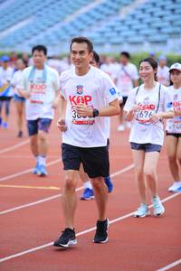 BIB: 2676, 294
                            <button type="button" onclick="openModal(5977187)" class="btn btn-primary btn-sm float-right btn-popup" data-toggle="modal" data-target=".modal-high-quality">
                        <i class="fas fa-shopping-cart"></i> Add to Cart
                    </button>
                                            <button type="button" onclick="isThisMe(5977187, true)" class="btn btn-success btn-sm float-right btn-popup btn-isme hidden" data-toggle="tooltip" data-placement="bottom" title="นี่คือรูปของคุณใช่ไหม คลิกที่นี่เพื่อเอาเข้าอัลบั้ม">
                        <i class="fas fa-plus"></i> Add to album
                    </button>
                    <button type="button" onclick="isThisMe(5977187, false)" class="btn btn-warning btn-sm float-right btn-popup btn-isnotme hidden">
                        <i class="fas fa-ban"></i> Remove from album
                    </button>