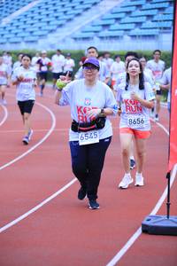 BIB: 9034, 8656, 6545
                            <button type="button" onclick="openModal(5949982)" class="btn btn-primary btn-sm float-right btn-popup" data-toggle="modal" data-target=".modal-high-quality">
                        <i class="fas fa-shopping-cart"></i> Add to Cart
                    </button>
                                            <button type="button" onclick="isThisMe(5949982, true)" class="btn btn-success btn-sm float-right btn-popup btn-isme hidden" data-toggle="tooltip" data-placement="bottom" title="นี่คือรูปของคุณใช่ไหม คลิกที่นี่เพื่อเอาเข้าอัลบั้ม">
                        <i class="fas fa-plus"></i> Add to album
                    </button>
                    <button type="button" onclick="isThisMe(5949982, false)" class="btn btn-warning btn-sm float-right btn-popup btn-isnotme hidden">
                        <i class="fas fa-ban"></i> Remove from album
                    </button>