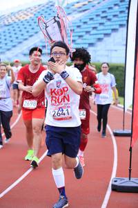 BIB: 2641, 2698, 201
                            <button type="button" onclick="openModal(5969945)" class="btn btn-primary btn-sm float-right btn-popup" data-toggle="modal" data-target=".modal-high-quality">
                        <i class="fas fa-shopping-cart"></i> Add to Cart
                    </button>
                                            <button type="button" onclick="isThisMe(5969945, true)" class="btn btn-success btn-sm float-right btn-popup btn-isme hidden" data-toggle="tooltip" data-placement="bottom" title="นี่คือรูปของคุณใช่ไหม คลิกที่นี่เพื่อเอาเข้าอัลบั้ม">
                        <i class="fas fa-plus"></i> Add to album
                    </button>
                    <button type="button" onclick="isThisMe(5969945, false)" class="btn btn-warning btn-sm float-right btn-popup btn-isnotme hidden">
                        <i class="fas fa-ban"></i> Remove from album
                    </button>