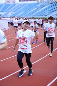 BIB: 2367, 1675
                            <button type="button" onclick="openModal(5968019)" class="btn btn-primary btn-sm float-right btn-popup" data-toggle="modal" data-target=".modal-high-quality">
                        <i class="fas fa-shopping-cart"></i> Add to Cart
                    </button>
                                            <button type="button" onclick="isThisMe(5968019, true)" class="btn btn-success btn-sm float-right btn-popup btn-isme hidden" data-toggle="tooltip" data-placement="bottom" title="นี่คือรูปของคุณใช่ไหม คลิกที่นี่เพื่อเอาเข้าอัลบั้ม">
                        <i class="fas fa-plus"></i> Add to album
                    </button>
                    <button type="button" onclick="isThisMe(5968019, false)" class="btn btn-warning btn-sm float-right btn-popup btn-isnotme hidden">
                        <i class="fas fa-ban"></i> Remove from album
                    </button>