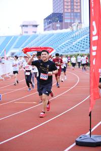 BIB: 5009
                            <button type="button" onclick="openModal(5969851)" class="btn btn-primary btn-sm float-right btn-popup" data-toggle="modal" data-target=".modal-high-quality">
                        <i class="fas fa-shopping-cart"></i> Add to Cart
                    </button>
                                            <button type="button" onclick="isThisMe(5969851, true)" class="btn btn-success btn-sm float-right btn-popup btn-isme hidden" data-toggle="tooltip" data-placement="bottom" title="นี่คือรูปของคุณใช่ไหม คลิกที่นี่เพื่อเอาเข้าอัลบั้ม">
                        <i class="fas fa-plus"></i> Add to album
                    </button>
                    <button type="button" onclick="isThisMe(5969851, false)" class="btn btn-warning btn-sm float-right btn-popup btn-isnotme hidden">
                        <i class="fas fa-ban"></i> Remove from album
                    </button>