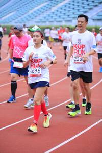 BIB: 226
                            <button type="button" onclick="openModal(5970652)" class="btn btn-primary btn-sm float-right btn-popup" data-toggle="modal" data-target=".modal-high-quality">
                        <i class="fas fa-shopping-cart"></i> Add to Cart
                    </button>
                                            <button type="button" onclick="isThisMe(5970652, true)" class="btn btn-success btn-sm float-right btn-popup btn-isme hidden" data-toggle="tooltip" data-placement="bottom" title="นี่คือรูปของคุณใช่ไหม คลิกที่นี่เพื่อเอาเข้าอัลบั้ม">
                        <i class="fas fa-plus"></i> Add to album
                    </button>
                    <button type="button" onclick="isThisMe(5970652, false)" class="btn btn-warning btn-sm float-right btn-popup btn-isnotme hidden">
                        <i class="fas fa-ban"></i> Remove from album
                    </button>