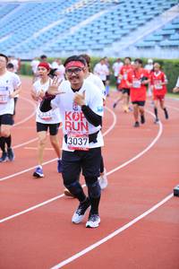 BIB: 2353, 13037
                            <button type="button" onclick="openModal(5970671)" class="btn btn-primary btn-sm float-right btn-popup" data-toggle="modal" data-target=".modal-high-quality">
                        <i class="fas fa-shopping-cart"></i> Add to Cart
                    </button>
                                            <button type="button" onclick="isThisMe(5970671, true)" class="btn btn-success btn-sm float-right btn-popup btn-isme hidden" data-toggle="tooltip" data-placement="bottom" title="นี่คือรูปของคุณใช่ไหม คลิกที่นี่เพื่อเอาเข้าอัลบั้ม">
                        <i class="fas fa-plus"></i> Add to album
                    </button>
                    <button type="button" onclick="isThisMe(5970671, false)" class="btn btn-warning btn-sm float-right btn-popup btn-isnotme hidden">
                        <i class="fas fa-ban"></i> Remove from album
                    </button>