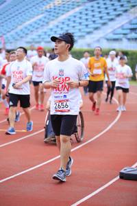 BIB: 2010, 2656
                            <button type="button" onclick="openModal(5976352)" class="btn btn-primary btn-sm float-right btn-popup" data-toggle="modal" data-target=".modal-high-quality">
                        <i class="fas fa-shopping-cart"></i> Add to Cart
                    </button>
                                            <button type="button" onclick="isThisMe(5976352, true)" class="btn btn-success btn-sm float-right btn-popup btn-isme hidden" data-toggle="tooltip" data-placement="bottom" title="นี่คือรูปของคุณใช่ไหม คลิกที่นี่เพื่อเอาเข้าอัลบั้ม">
                        <i class="fas fa-plus"></i> Add to album
                    </button>
                    <button type="button" onclick="isThisMe(5976352, false)" class="btn btn-warning btn-sm float-right btn-popup btn-isnotme hidden">
                        <i class="fas fa-ban"></i> Remove from album
                    </button>