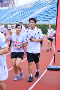 BIB: 6160
                            <button type="button" onclick="openModal(5969320)" class="btn btn-primary btn-sm float-right btn-popup" data-toggle="modal" data-target=".modal-high-quality">
                        <i class="fas fa-shopping-cart"></i> Add to Cart
                    </button>
                                            <button type="button" onclick="isThisMe(5969320, true)" class="btn btn-success btn-sm float-right btn-popup btn-isme hidden" data-toggle="tooltip" data-placement="bottom" title="นี่คือรูปของคุณใช่ไหม คลิกที่นี่เพื่อเอาเข้าอัลบั้ม">
                        <i class="fas fa-plus"></i> Add to album
                    </button>
                    <button type="button" onclick="isThisMe(5969320, false)" class="btn btn-warning btn-sm float-right btn-popup btn-isnotme hidden">
                        <i class="fas fa-ban"></i> Remove from album
                    </button>