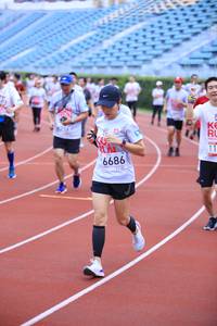 BIB: 6686
                            <button type="button" onclick="openModal(5969276)" class="btn btn-primary btn-sm float-right btn-popup" data-toggle="modal" data-target=".modal-high-quality">
                        <i class="fas fa-shopping-cart"></i> Add to Cart
                    </button>
                                            <button type="button" onclick="isThisMe(5969276, true)" class="btn btn-success btn-sm float-right btn-popup btn-isme hidden" data-toggle="tooltip" data-placement="bottom" title="นี่คือรูปของคุณใช่ไหม คลิกที่นี่เพื่อเอาเข้าอัลบั้ม">
                        <i class="fas fa-plus"></i> Add to album
                    </button>
                    <button type="button" onclick="isThisMe(5969276, false)" class="btn btn-warning btn-sm float-right btn-popup btn-isnotme hidden">
                        <i class="fas fa-ban"></i> Remove from album
                    </button>