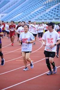 BIB: 8114, 2268
                            <button type="button" onclick="openModal(5971830)" class="btn btn-primary btn-sm float-right btn-popup" data-toggle="modal" data-target=".modal-high-quality">
                        <i class="fas fa-shopping-cart"></i> Add to Cart
                    </button>
                                            <button type="button" onclick="isThisMe(5971830, true)" class="btn btn-success btn-sm float-right btn-popup btn-isme hidden" data-toggle="tooltip" data-placement="bottom" title="นี่คือรูปของคุณใช่ไหม คลิกที่นี่เพื่อเอาเข้าอัลบั้ม">
                        <i class="fas fa-plus"></i> Add to album
                    </button>
                    <button type="button" onclick="isThisMe(5971830, false)" class="btn btn-warning btn-sm float-right btn-popup btn-isnotme hidden">
                        <i class="fas fa-ban"></i> Remove from album
                    </button>