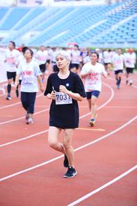 BIB: 7031
                            <button type="button" onclick="openModal(5968749)" class="btn btn-primary btn-sm float-right btn-popup" data-toggle="modal" data-target=".modal-high-quality">
                        <i class="fas fa-shopping-cart"></i> Add to Cart
                    </button>
                                            <button type="button" onclick="isThisMe(5968749, true)" class="btn btn-success btn-sm float-right btn-popup btn-isme hidden" data-toggle="tooltip" data-placement="bottom" title="นี่คือรูปของคุณใช่ไหม คลิกที่นี่เพื่อเอาเข้าอัลบั้ม">
                        <i class="fas fa-plus"></i> Add to album
                    </button>
                    <button type="button" onclick="isThisMe(5968749, false)" class="btn btn-warning btn-sm float-right btn-popup btn-isnotme hidden">
                        <i class="fas fa-ban"></i> Remove from album
                    </button>