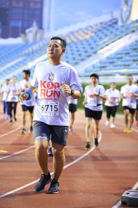 BIB: 201, 6715
                            <button type="button" onclick="openModal(5942039)" class="btn btn-primary btn-sm float-right btn-popup" data-toggle="modal" data-target=".modal-high-quality">
                        <i class="fas fa-shopping-cart"></i> Add to Cart
                    </button>
                                            <button type="button" onclick="isThisMe(5942039, true)" class="btn btn-success btn-sm float-right btn-popup btn-isme hidden" data-toggle="tooltip" data-placement="bottom" title="นี่คือรูปของคุณใช่ไหม คลิกที่นี่เพื่อเอาเข้าอัลบั้ม">
                        <i class="fas fa-plus"></i> Add to album
                    </button>
                    <button type="button" onclick="isThisMe(5942039, false)" class="btn btn-warning btn-sm float-right btn-popup btn-isnotme hidden">
                        <i class="fas fa-ban"></i> Remove from album
                    </button>