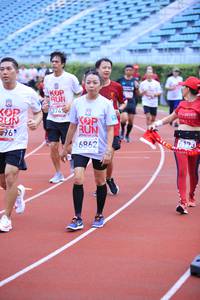 BIB: 374, 173, 6862
                            <button type="button" onclick="openModal(5968259)" class="btn btn-primary btn-sm float-right btn-popup" data-toggle="modal" data-target=".modal-high-quality">
                        <i class="fas fa-shopping-cart"></i> Add to Cart
                    </button>
                                            <button type="button" onclick="isThisMe(5968259, true)" class="btn btn-success btn-sm float-right btn-popup btn-isme hidden" data-toggle="tooltip" data-placement="bottom" title="นี่คือรูปของคุณใช่ไหม คลิกที่นี่เพื่อเอาเข้าอัลบั้ม">
                        <i class="fas fa-plus"></i> Add to album
                    </button>
                    <button type="button" onclick="isThisMe(5968259, false)" class="btn btn-warning btn-sm float-right btn-popup btn-isnotme hidden">
                        <i class="fas fa-ban"></i> Remove from album
                    </button>