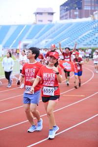 BIB: 655, 6559
                            <button type="button" onclick="openModal(5970285)" class="btn btn-primary btn-sm float-right btn-popup" data-toggle="modal" data-target=".modal-high-quality">
                        <i class="fas fa-shopping-cart"></i> Add to Cart
                    </button>
                                            <button type="button" onclick="isThisMe(5970285, true)" class="btn btn-success btn-sm float-right btn-popup btn-isme hidden" data-toggle="tooltip" data-placement="bottom" title="นี่คือรูปของคุณใช่ไหม คลิกที่นี่เพื่อเอาเข้าอัลบั้ม">
                        <i class="fas fa-plus"></i> Add to album
                    </button>
                    <button type="button" onclick="isThisMe(5970285, false)" class="btn btn-warning btn-sm float-right btn-popup btn-isnotme hidden">
                        <i class="fas fa-ban"></i> Remove from album
                    </button>