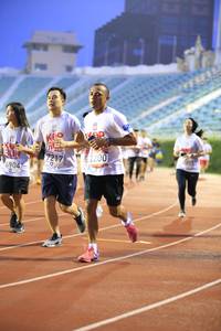 BIB: 2200, 7217, 6904
                            <button type="button" onclick="openModal(5938394)" class="btn btn-primary btn-sm float-right btn-popup" data-toggle="modal" data-target=".modal-high-quality">
                        <i class="fas fa-shopping-cart"></i> Add to Cart
                    </button>
                                            <button type="button" onclick="isThisMe(5938394, true)" class="btn btn-success btn-sm float-right btn-popup btn-isme hidden" data-toggle="tooltip" data-placement="bottom" title="นี่คือรูปของคุณใช่ไหม คลิกที่นี่เพื่อเอาเข้าอัลบั้ม">
                        <i class="fas fa-plus"></i> Add to album
                    </button>
                    <button type="button" onclick="isThisMe(5938394, false)" class="btn btn-warning btn-sm float-right btn-popup btn-isnotme hidden">
                        <i class="fas fa-ban"></i> Remove from album
                    </button>