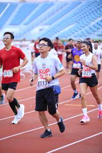 BIB: 8113, 3837, 6827
                            <button type="button" onclick="openModal(5971829)" class="btn btn-primary btn-sm float-right btn-popup" data-toggle="modal" data-target=".modal-high-quality">
                        <i class="fas fa-shopping-cart"></i> Add to Cart
                    </button>
                                            <button type="button" onclick="isThisMe(5971829, true)" class="btn btn-success btn-sm float-right btn-popup btn-isme hidden" data-toggle="tooltip" data-placement="bottom" title="นี่คือรูปของคุณใช่ไหม คลิกที่นี่เพื่อเอาเข้าอัลบั้ม">
                        <i class="fas fa-plus"></i> Add to album
                    </button>
                    <button type="button" onclick="isThisMe(5971829, false)" class="btn btn-warning btn-sm float-right btn-popup btn-isnotme hidden">
                        <i class="fas fa-ban"></i> Remove from album
                    </button>