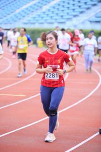 BIB: 2281
                            <button type="button" onclick="openModal(5972028)" class="btn btn-primary btn-sm float-right btn-popup" data-toggle="modal" data-target=".modal-high-quality">
                        <i class="fas fa-shopping-cart"></i> Add to Cart
                    </button>
                                            <button type="button" onclick="isThisMe(5972028, true)" class="btn btn-success btn-sm float-right btn-popup btn-isme hidden" data-toggle="tooltip" data-placement="bottom" title="นี่คือรูปของคุณใช่ไหม คลิกที่นี่เพื่อเอาเข้าอัลบั้ม">
                        <i class="fas fa-plus"></i> Add to album
                    </button>
                    <button type="button" onclick="isThisMe(5972028, false)" class="btn btn-warning btn-sm float-right btn-popup btn-isnotme hidden">
                        <i class="fas fa-ban"></i> Remove from album
                    </button>